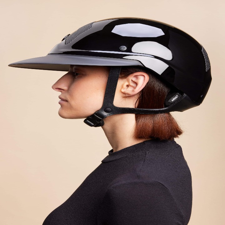 Carbone star angel black chinstrap