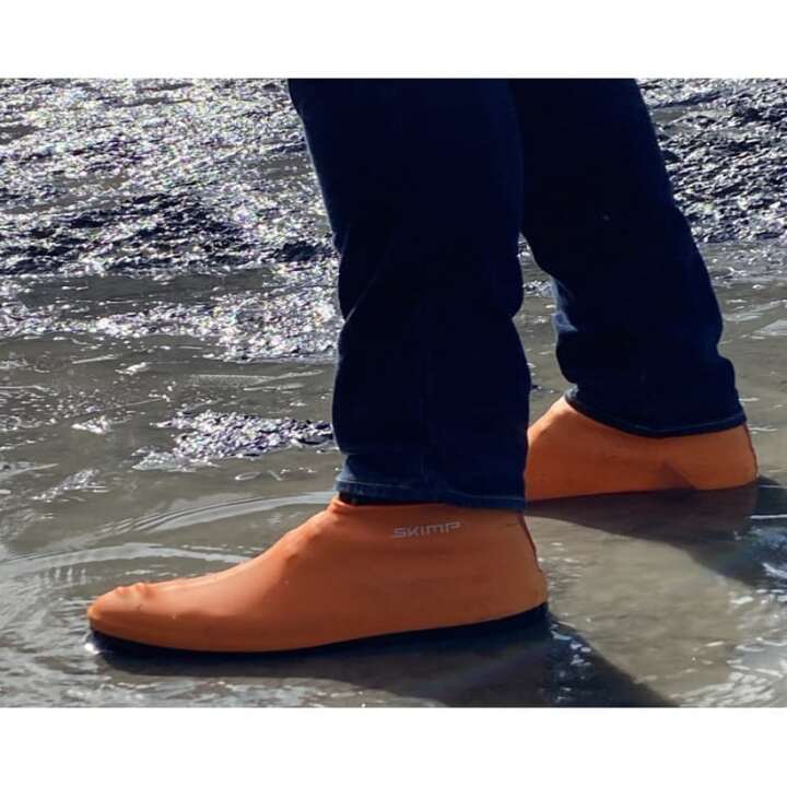 la-sur-chaussure-fetichiste-noire-3