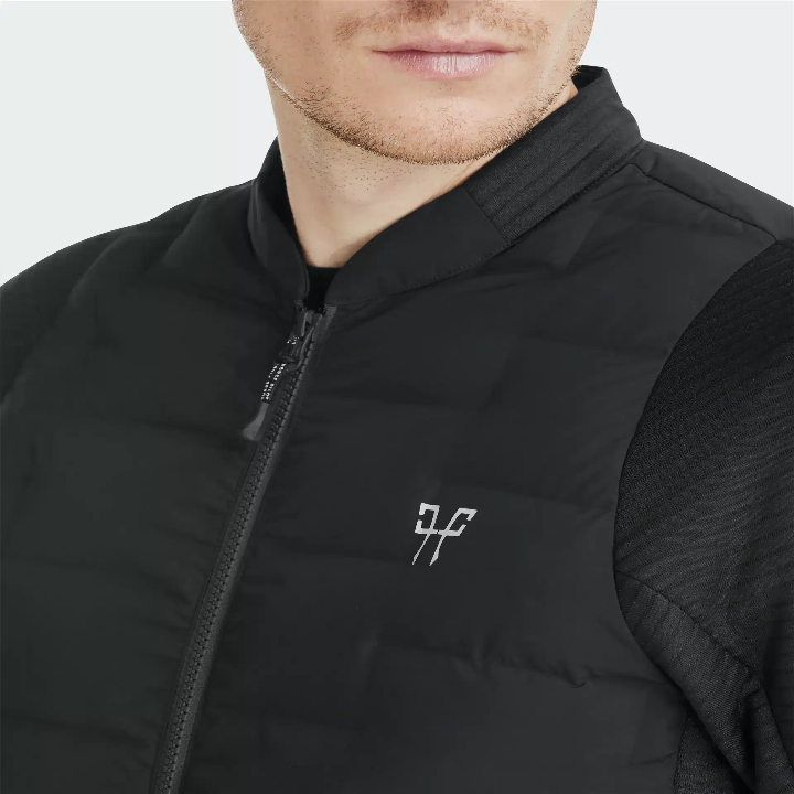 763_e8ed62f3eb-sto223-04-original