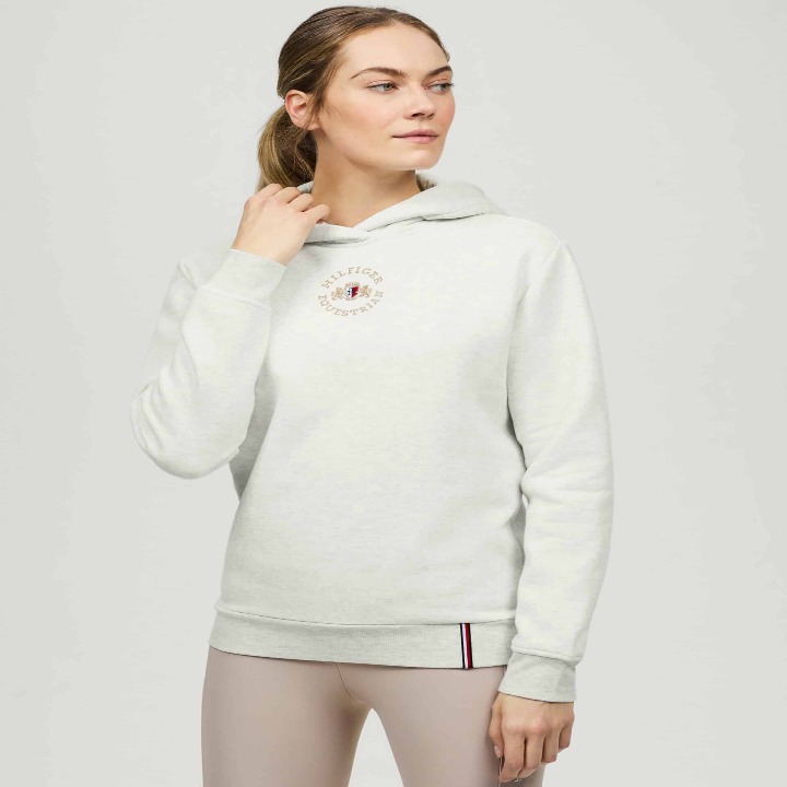 TH16UHOO042-053_01_W.jpg_master